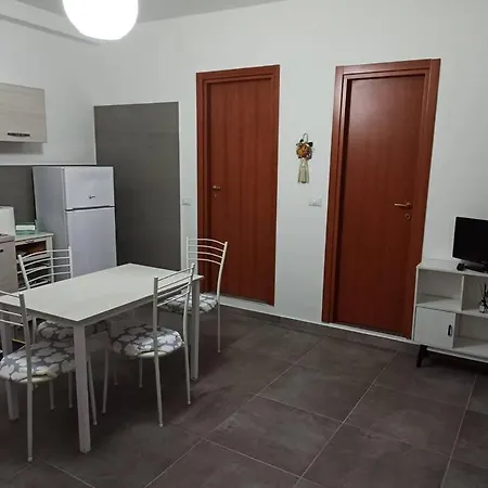 Apartment Intero - Centro Storico - La Tana Di Aldo- 150 M Da Pepe In Grani